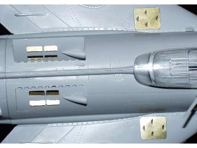 MiG-19S exterior 1/32 - Trumpeter - image 6