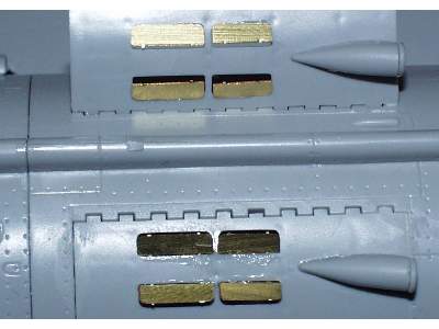 MiG-19S exterior 1/32 - Trumpeter - image 7