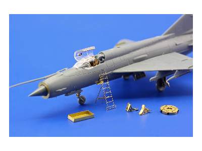 MiG-21BIS 1/144 - Eduard - image 3