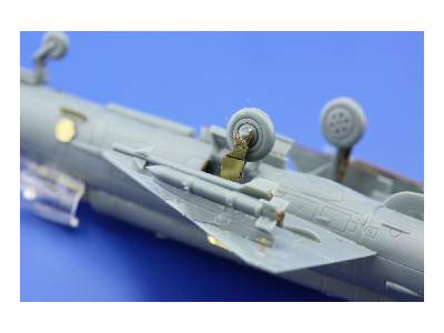 MiG-21BIS 1/144 - Eduard - image 9