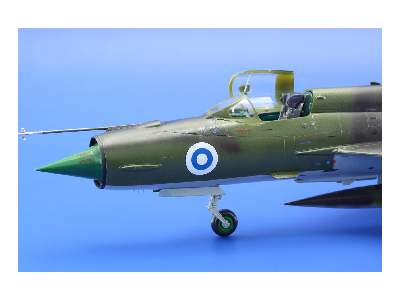 MiG-21BIS 1/48 - image 27