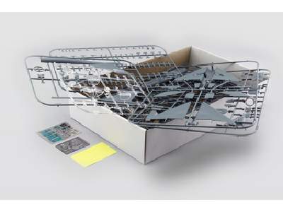 MiG-21BIS OVERTREES 1/48 - image 1