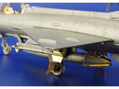 MiG-21F-13 Fishbed C 1/72 - Revell - image 8