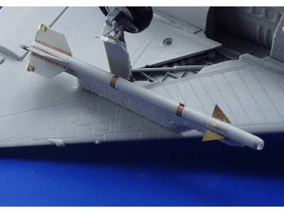 MiG-21F exterior 1/32 - Trumpeter - image 3