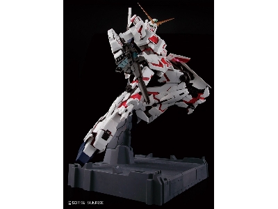 Unicorn Gundam - image 9