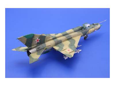 MiG-21MF 1/48 - image 15