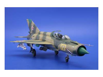 MiG-21MF 1/48 - image 17