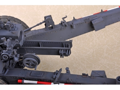 German 15cm Sfh 18 Howitzer (Model Kit) - image 16