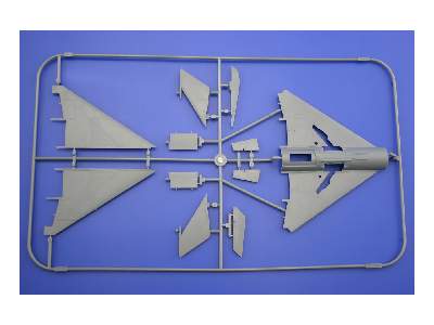 MiG-21MF 1/48 - image 3