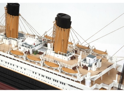 RMS Titanic - image 11
