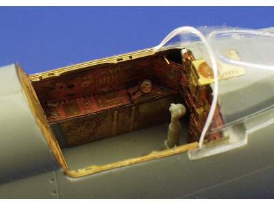 MiG-21MF 1/48 - Academy Minicraft - image 9