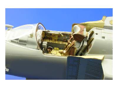 MiG-23MF Flogger B interior S. A. 1/32 - Trumpeter - image 6