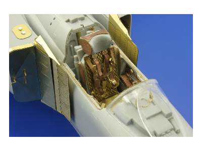 MiG-23MF Flogger B interior S. A. 1/32 - Trumpeter - image 7