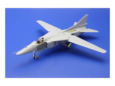 MiG-27 Flogger D exterior 1/48 - Italeri - image 16