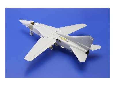 MiG-27 Flogger D exterior 1/48 - Italeri - image 17