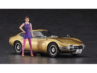 52333 Toyota 2000gt Gold W/60's Girl's Figure - image 2