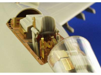 MiG-29 Fulcrum interior 1/32 - Revell - image 8