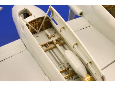 Mosquito B Mk. IV exterior 1/48 - Revell - image 10