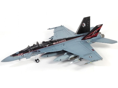 USN F/A-18F VFA-154 Black Knights - image 3