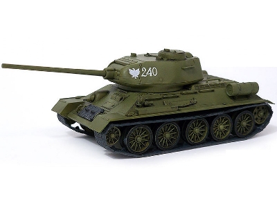 Soviet Medium Tank T-34-85 - image 5