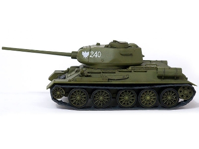 Soviet Medium Tank T-34-85 - image 8