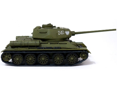 Soviet Medium Tank T-34-85 - image 10