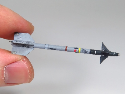 F-16 armament w/  laser guided bombs 1/48 - KINETIC MODEL - image 15