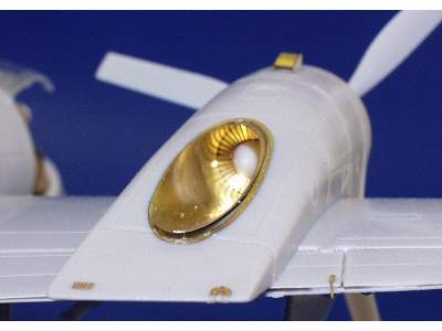 OV-1A exterior 1/48 - Revell - image 5