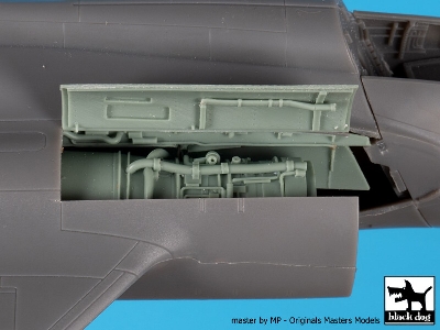 Blackburn Buccanneer Right Engine And Radar For Airfix - image 6