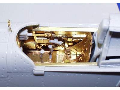 P-40B 1/48 - Trumpeter - image 8