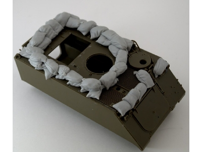 Sand Armor For M113 Apc (Vietnam War) - image 1