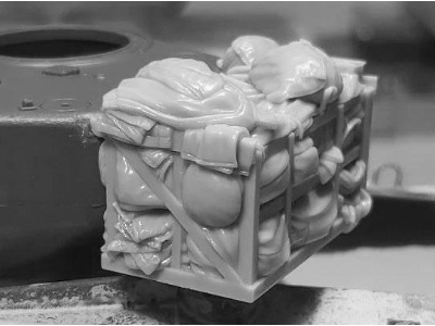 Turret Stowage Bin For M4 "sherman" 75 - image 1