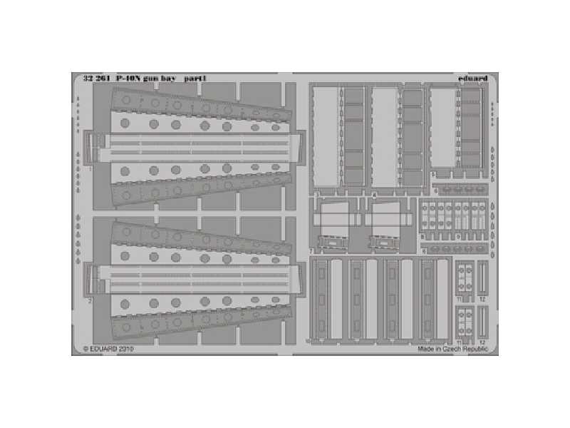 P-40N gun bay 1/32 - Hasegawa - image 1