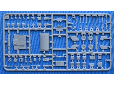 VBL (Light Armored Vehicle) short chassis 7.62 MG - image 2