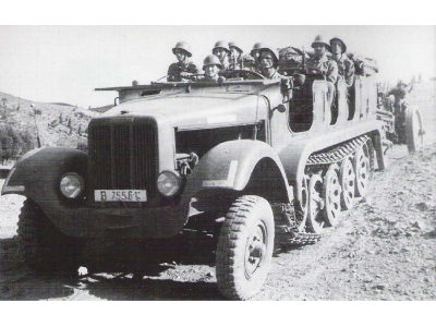 SdKfz.6/1 Zugkraftwagen 5t Artillerie - image 22
