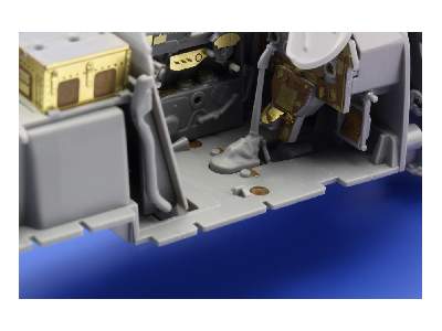 P-51D Interior late ser.20-35 S. A. 1/32 - Tamiya - image 4