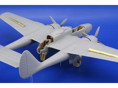 P-61 exterior 1/72 - Dragon - image 6