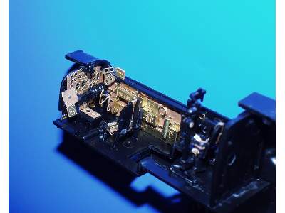 P-61 interior 1/48 - Monogram - image 3