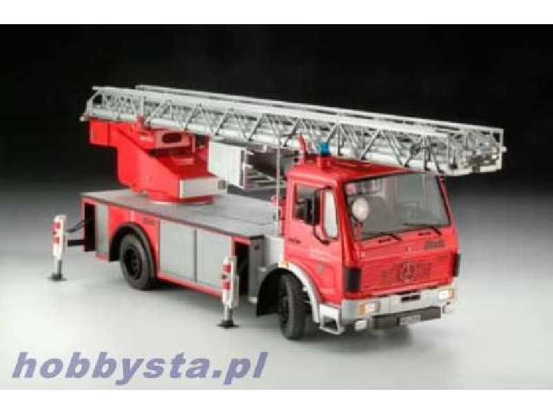 Woz strazacki DLK 23-12 Mercedes-Benz 1419/1422 - image 1