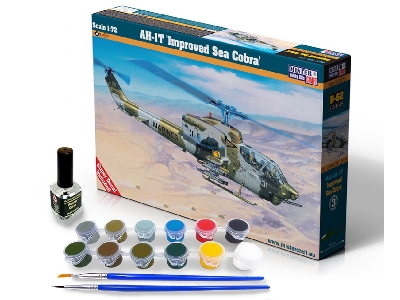 Ah-1t 'improved Sea Cobra' - Model Set - image 1