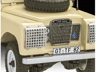 Land Rover Series III LWB (commercial) Model Set - image 3