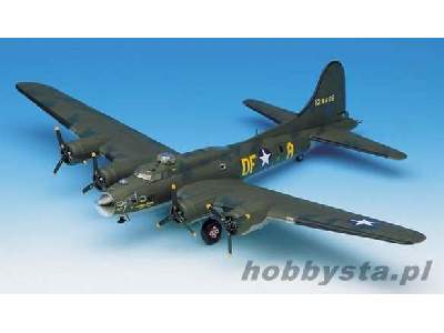 B-17F "Memphis Belle" Flying Fortress - image 1