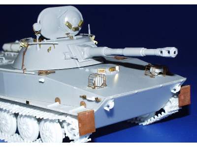 PT-76B 1/35 - Eastern Express - image 4