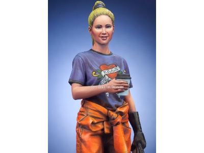 Modern Female Mechanic Crew Jennifer - image 4
