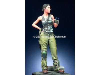 Modern Idf Female Soldier - image 3