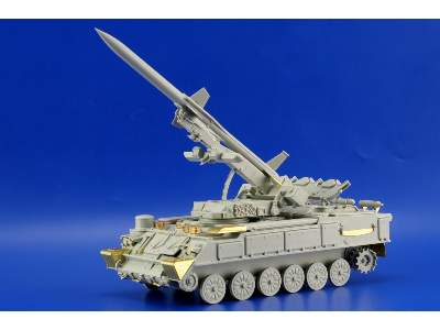 SAM-6 AA missile 1/35 - Trumpeter - image 9