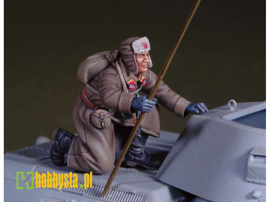 Wwii Russian Winter Tank Rider #2 - image 1