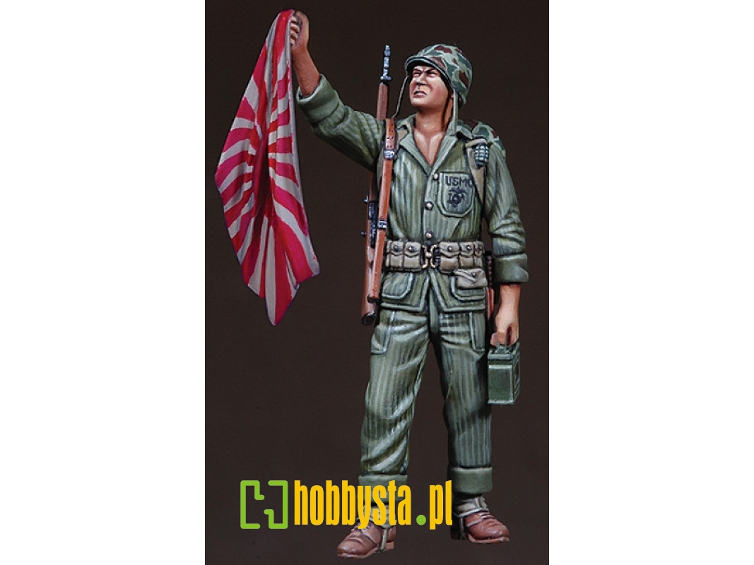 Wwii-korean War Usmc Holding Flag - image 1