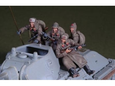 Wwii Early War Russian Tank Rider Set (4fig.S) - image 1