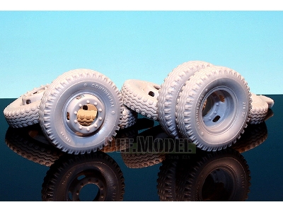 German L4500 Truck Wheel Set (For Zvezda 1/35) - image 3